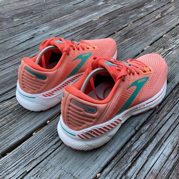 BROOKS ADRENALINE GTS 22 - Women’s Running Shoes - SIZE 9 - Picture 4 of 11